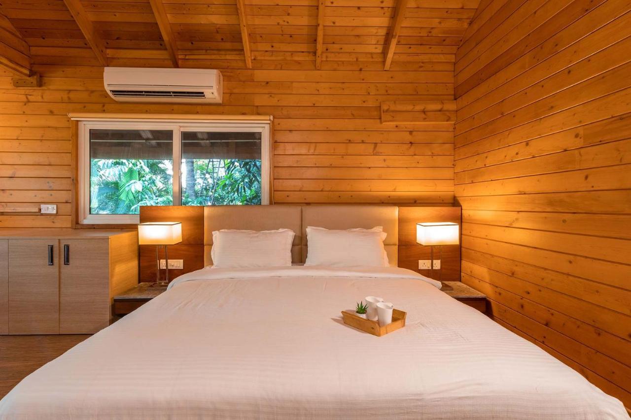 Nature'S Abode - The Wooden Villa At Morjim By Stayvista Екстер'єр фото